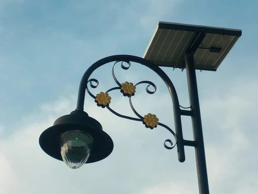 Metal Solar Street Light Decorative Pole