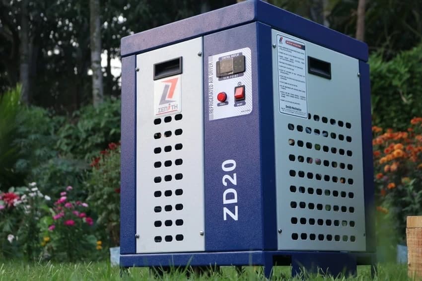 ZD20 Zenith Compressed Refrigerated Air Dryer, 220V, Automation Grade: Semi-Automatic