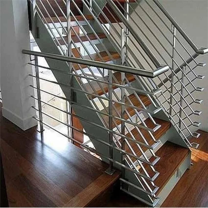 Round Steel Handrails Fittings, Material Grade: SS 304