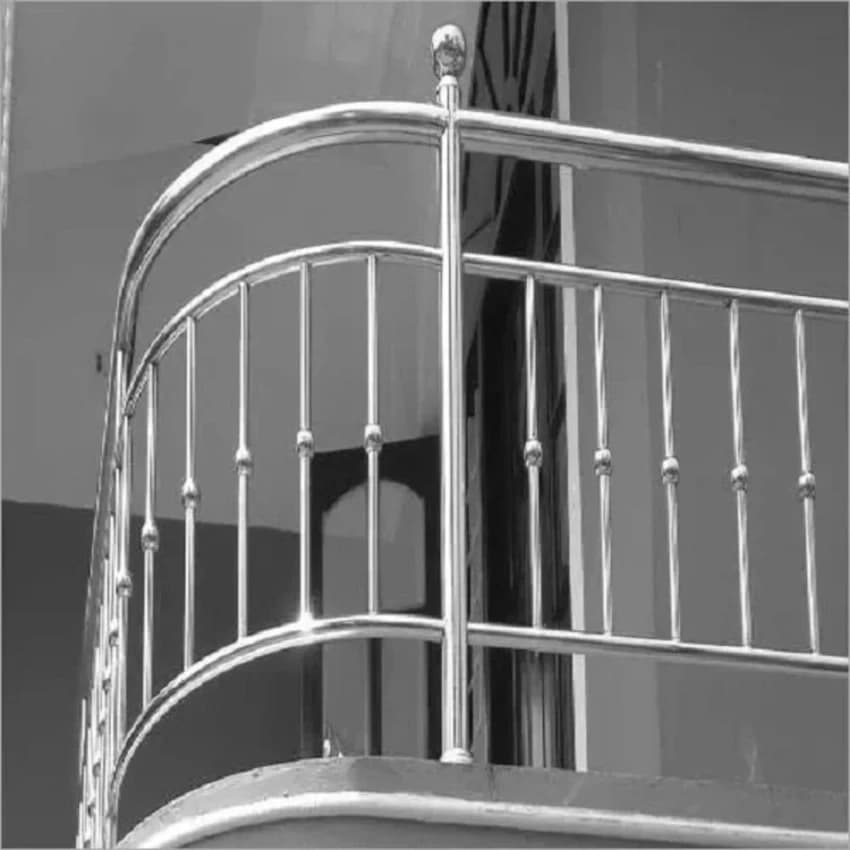 Silver Bar Steel Balcony Railing, Material Grade: SS304