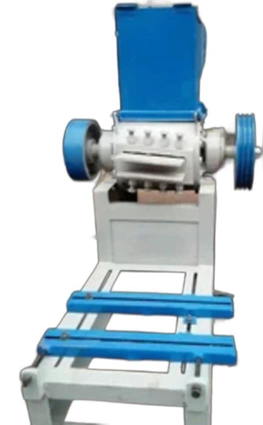 Plastic Cutting Machines, 10 MM
