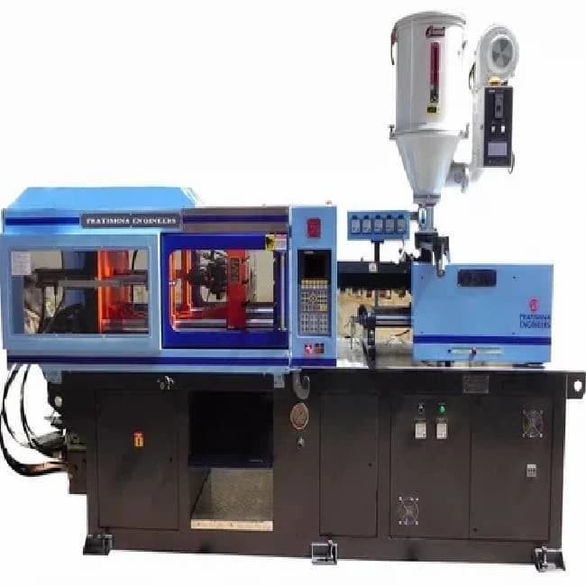 PET 100 Ton Injection Moulding Machine