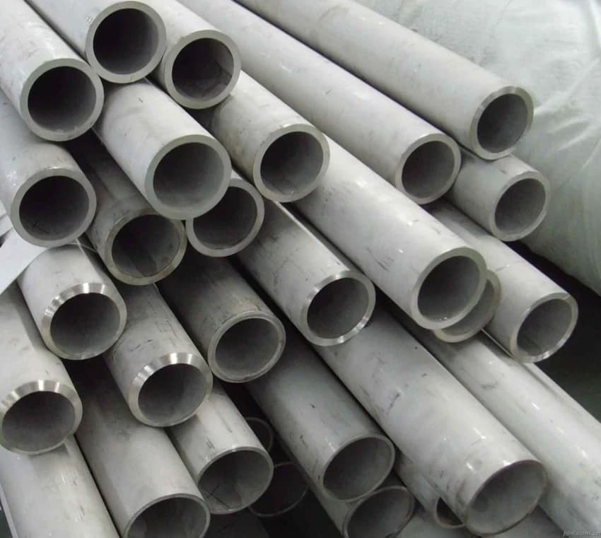 Round Stainlesss Steel Seamless Pipes, Thickness: 3 mm