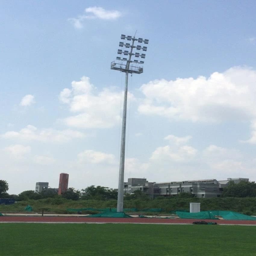 18 Feet Aluminium High Mast Lighting Pole, For Stadium