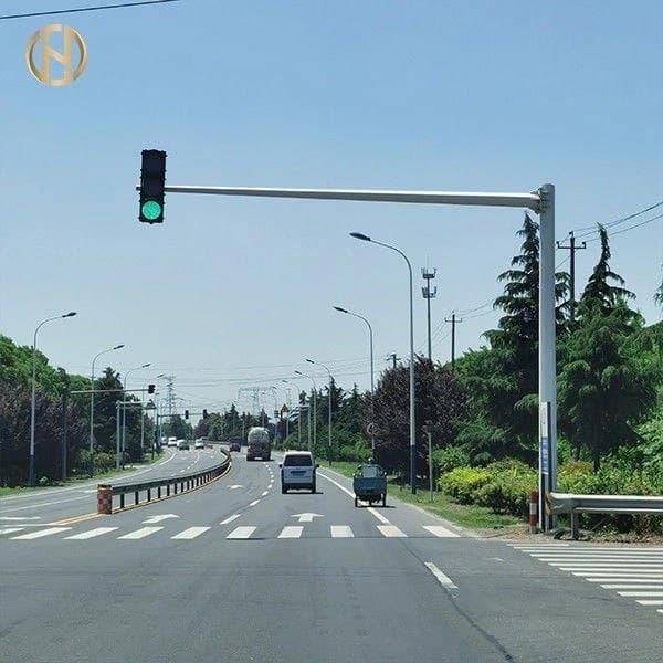 7 Meter GI Traffic Light Poles, For Street