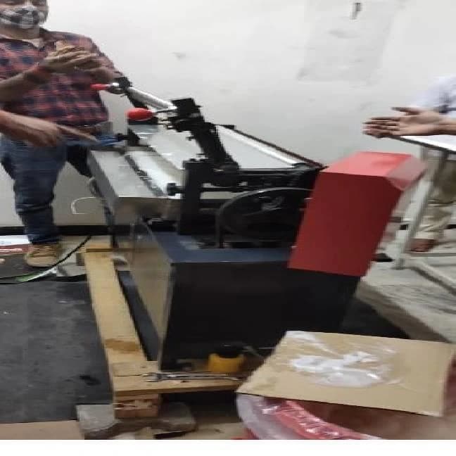 Glueing Machine ( hot and cold )