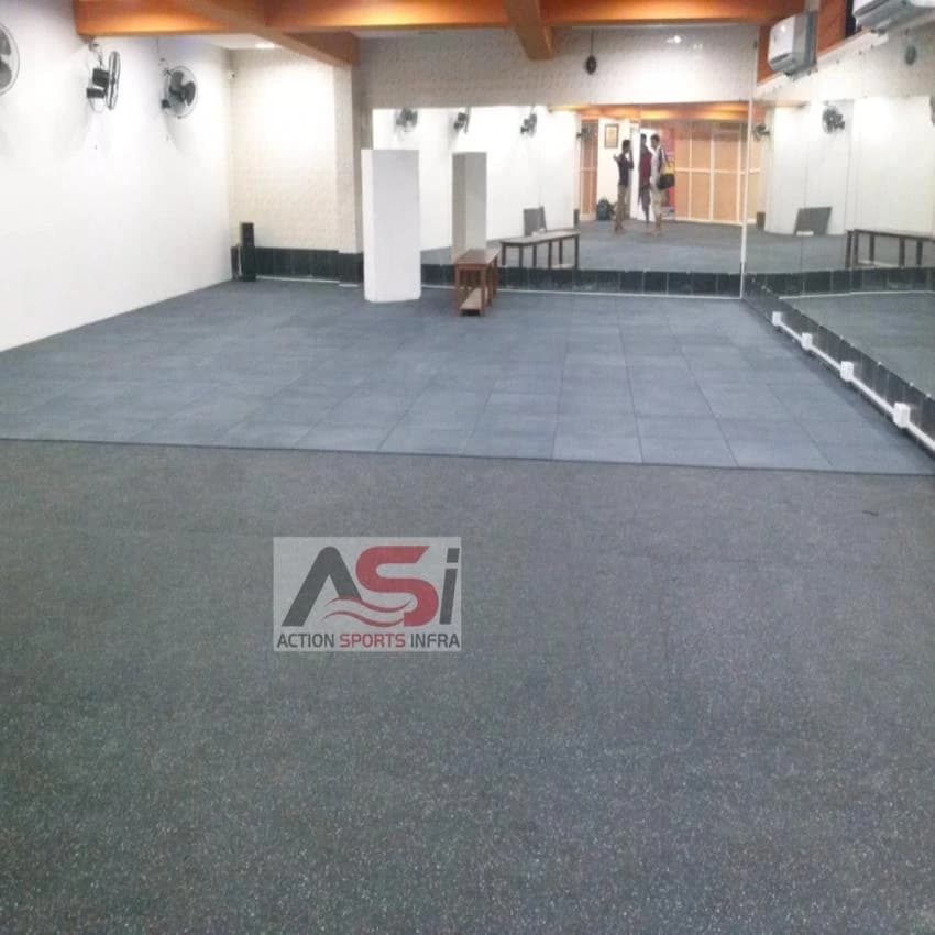 Multicolor Rubber Rolls Gym Flooring, Thickness: 3 mm