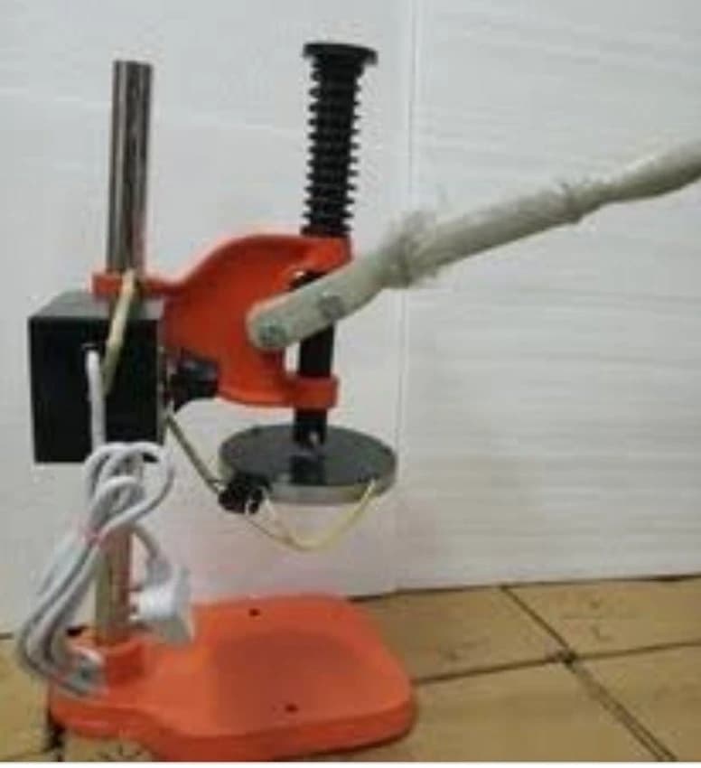 White Round Hand Operated Aluminum Foil Sealing Machine, For Packaging