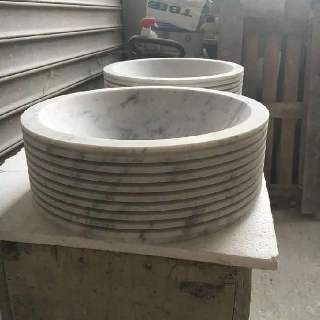 Table top wash basin