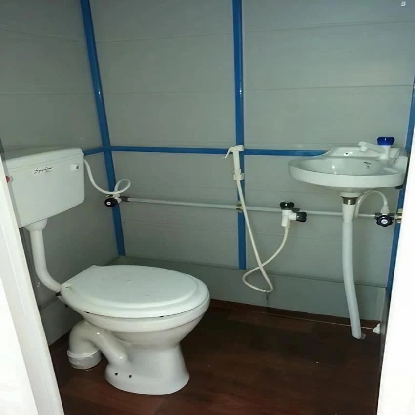 Ceramic White Floor Mounted Western Toilet Commode, 14x14x17 Inch