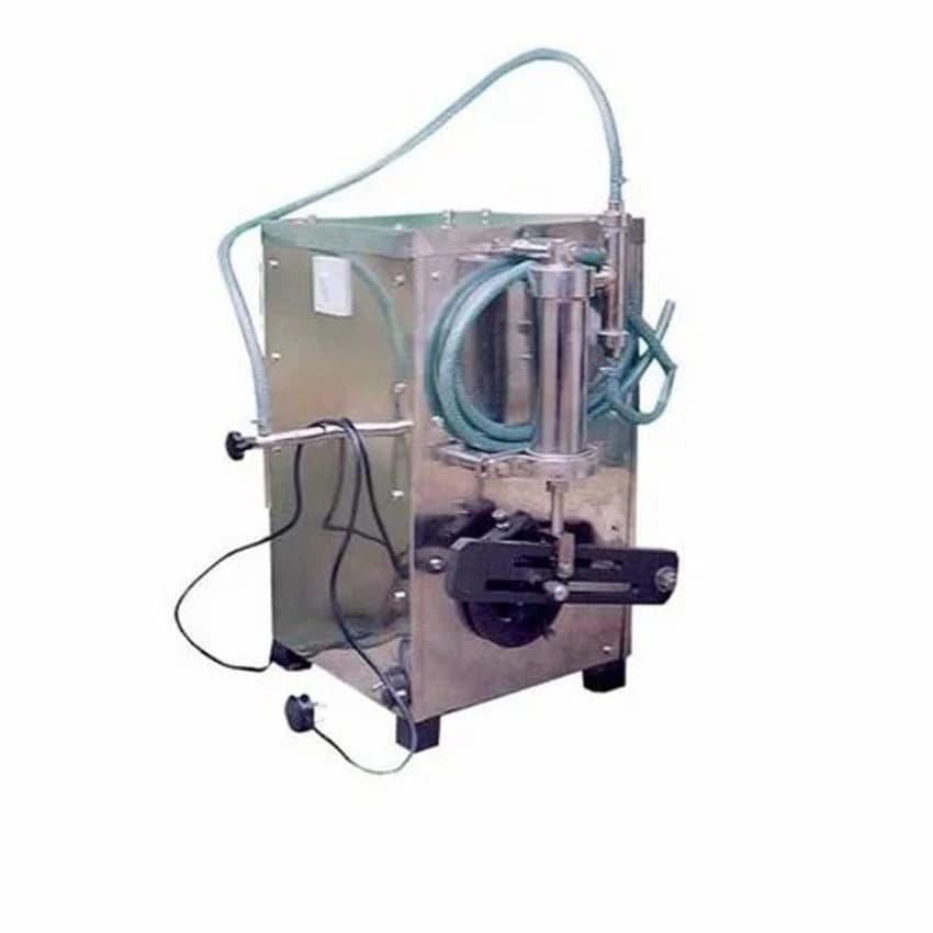 Stainless Steel Bottle Filling Machine, Power Consumption: 4 HP