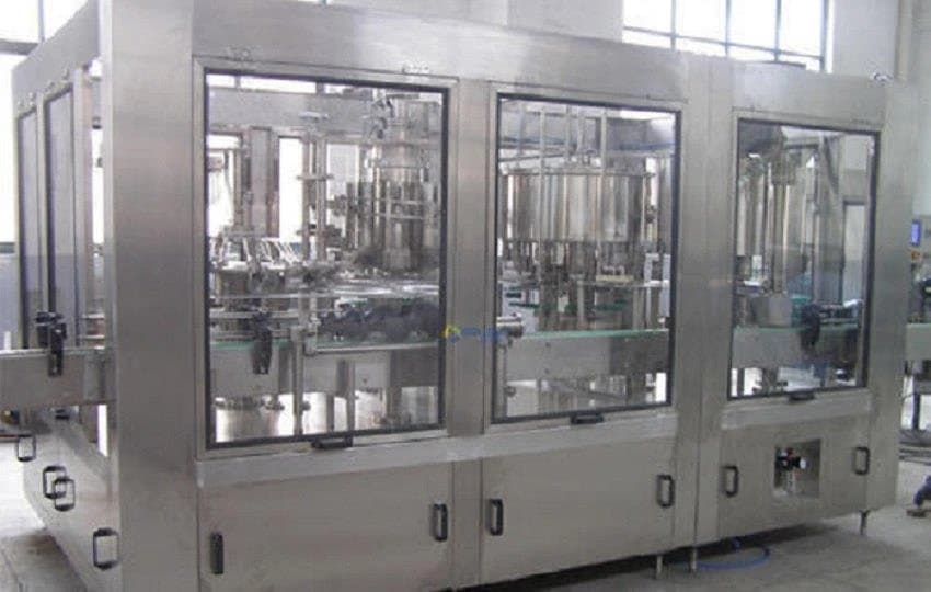 90 Bpm Rinsing Filling And Capping Machine