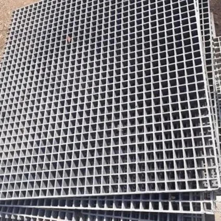 Coated FRP Moulded Grating, Size: 1250-3000 Mm