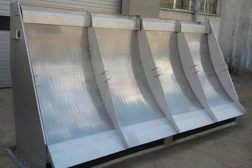 Curved Wire Screens