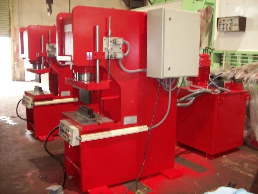 Angle Stamping Machine, Stamping Speed: 20 piece/min