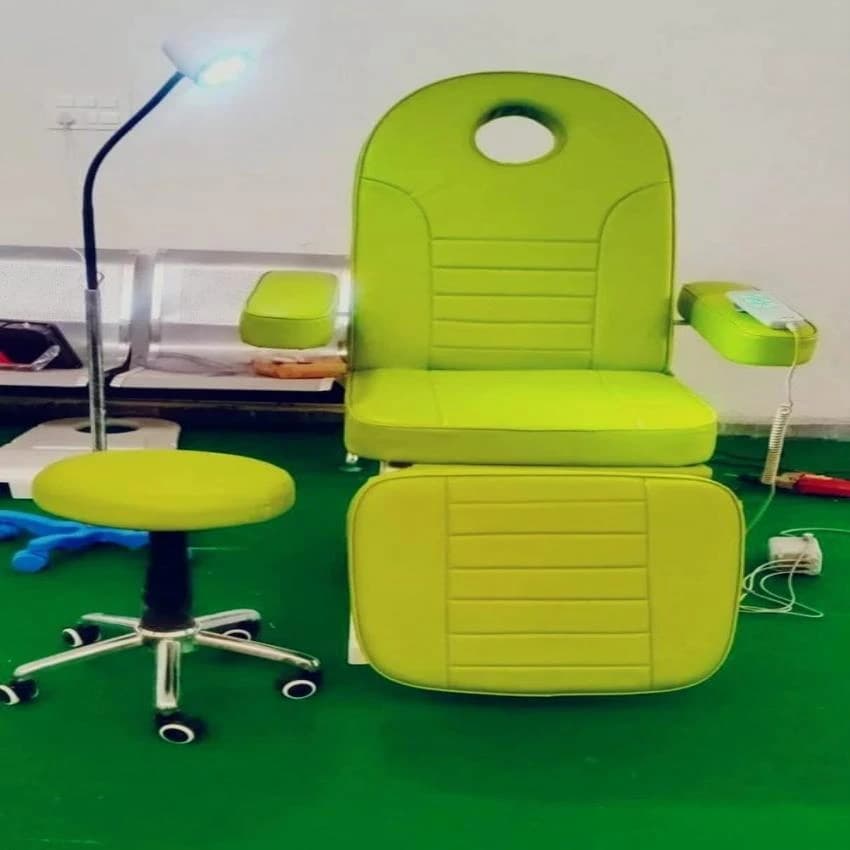 Multi Function Hair Transplant Derma Chair And Stools, Model Name/Number: MIDC1