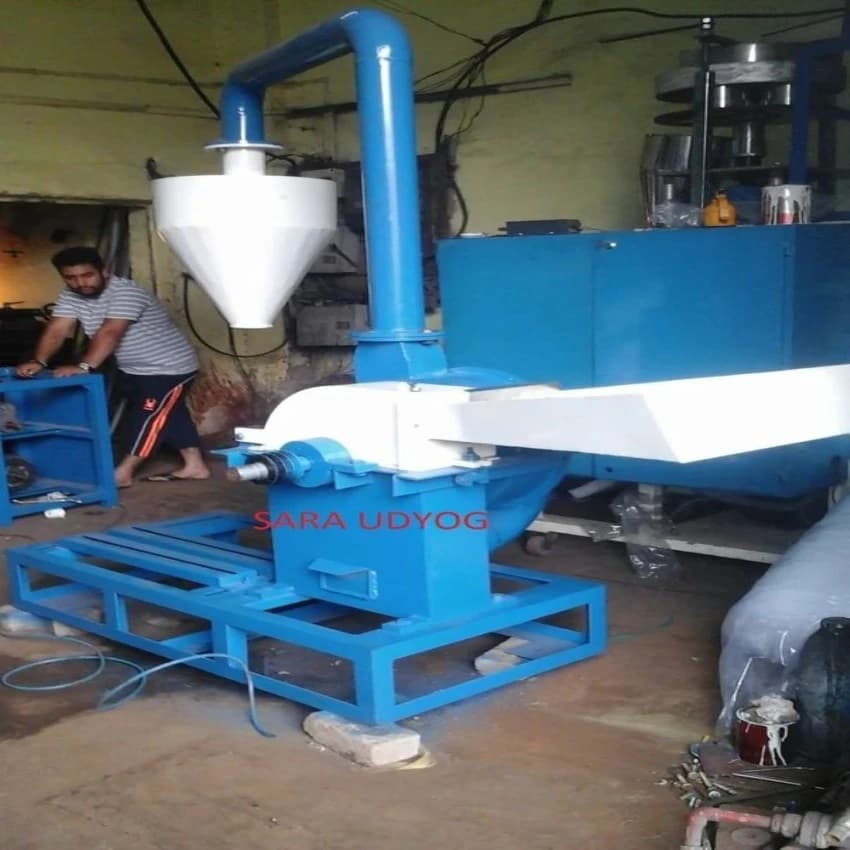 2 HP Haldi Grinding Machine, 50 kg/hr