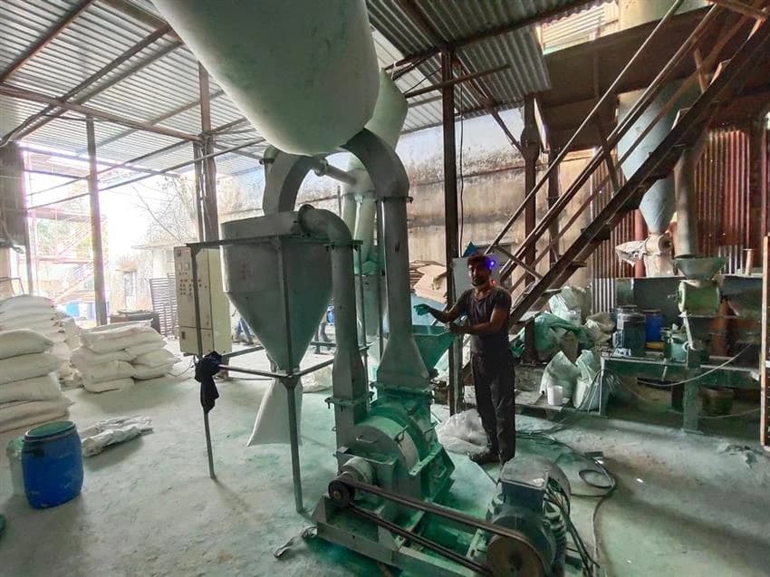 Chemical Pulverizer Machine