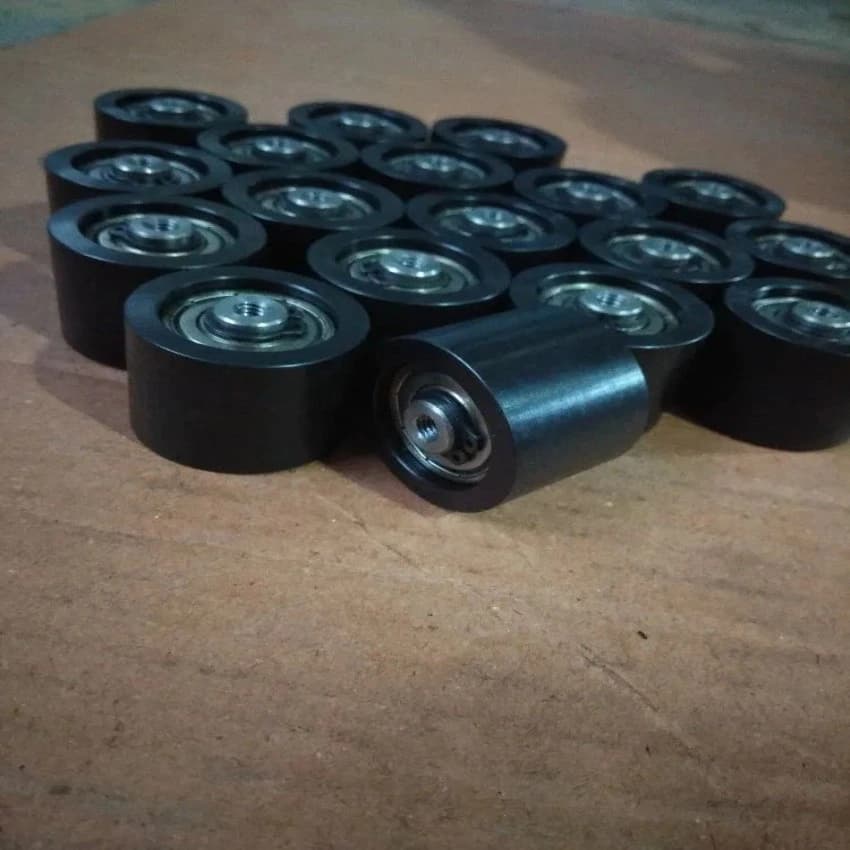 Gaya Nylon Rollers