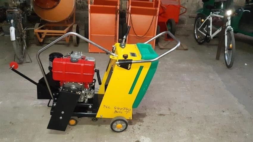 Concrete Groove Cutter