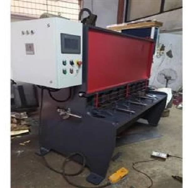 Hydraulic Guillotine Plate cutting Machine