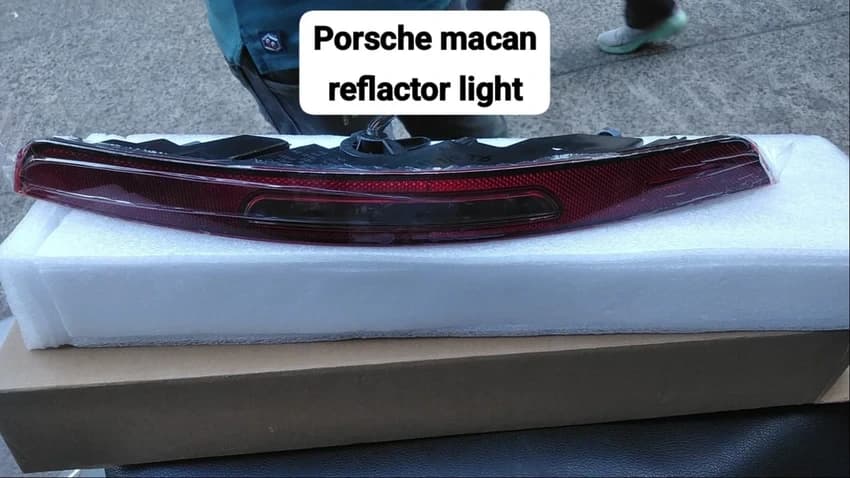 Porsche macan reflector light, Rear