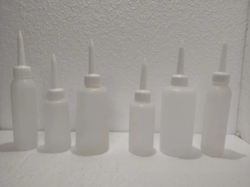 Plastic Natural Sewing Machine Oil Bottle, Use For Storage: Oils, 200ml