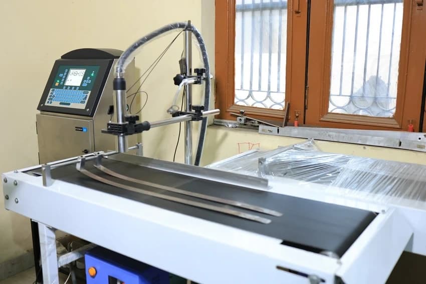 MEK Based Continuous Inkjet Printer - 300m/min (60µm Nozzle, 2-20mm Print Height, 5 Lines)
