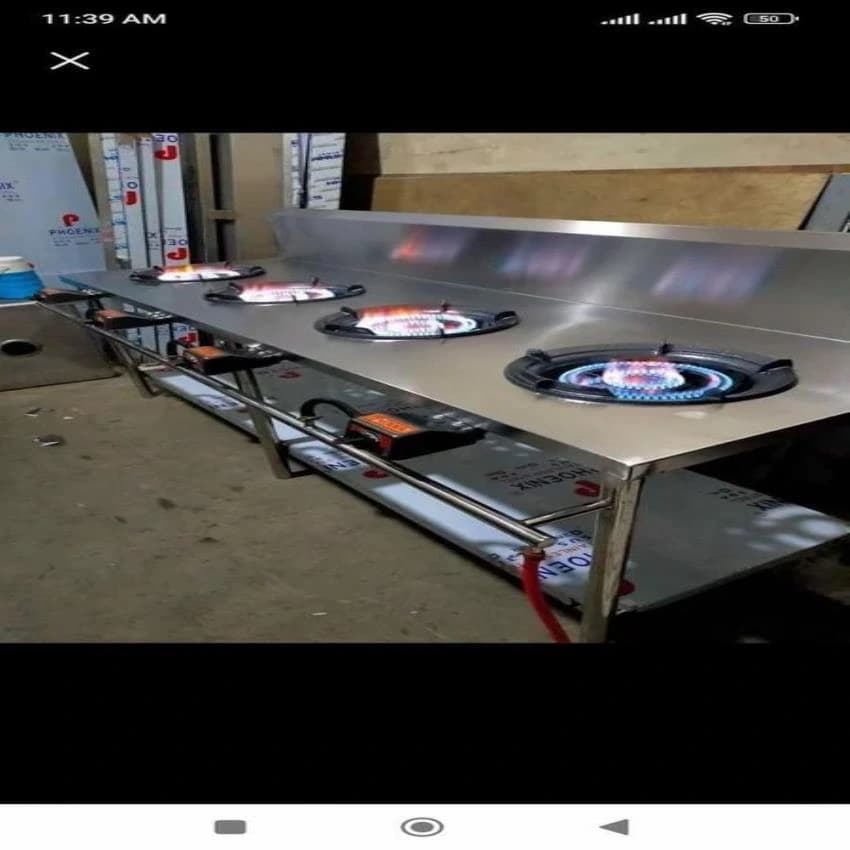4 Burner Commercial Gas Range, For Restaurant, Size: (66X24X34 Inch)