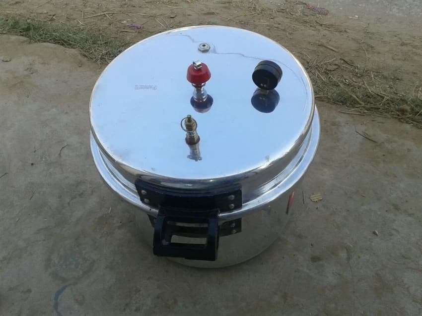 Alm Silver Commercial Rice Cooker (Brand: SSFW), Capacity: 30Ltrs