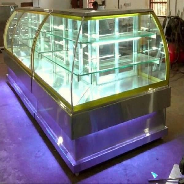 Bakery showcase