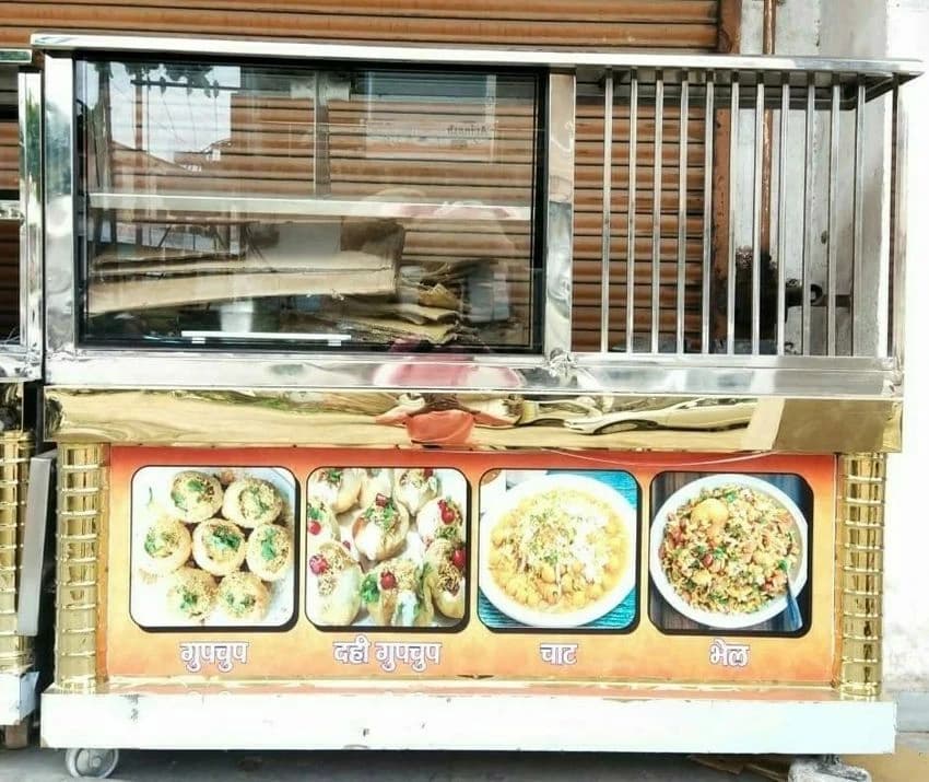 Stainless Steel Golgappa Chaat Display Counter, For Street Food Stall