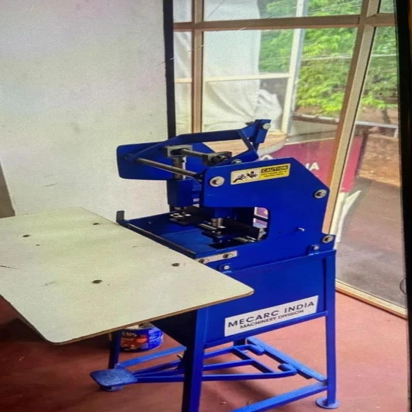 Manual Eyelet Punching Machine