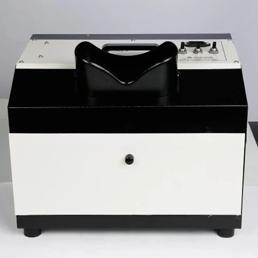 UV Cabinet (transilluminators uv), Size/dimension: 2 & 3 Tubes