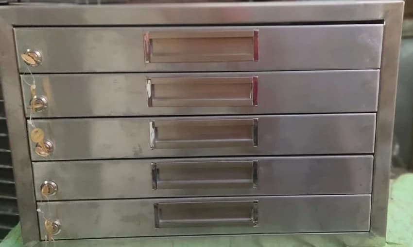 Draw Stainless Steel HPLC Column Storage Cabin., For Chemical Lab