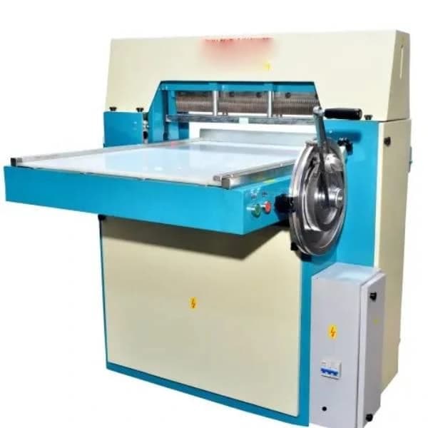 Sample Cutting Machine