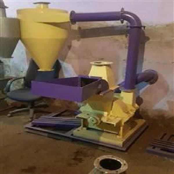 Besan Haldi Grinder Pulverizer, Up To 50 Kg/Hr