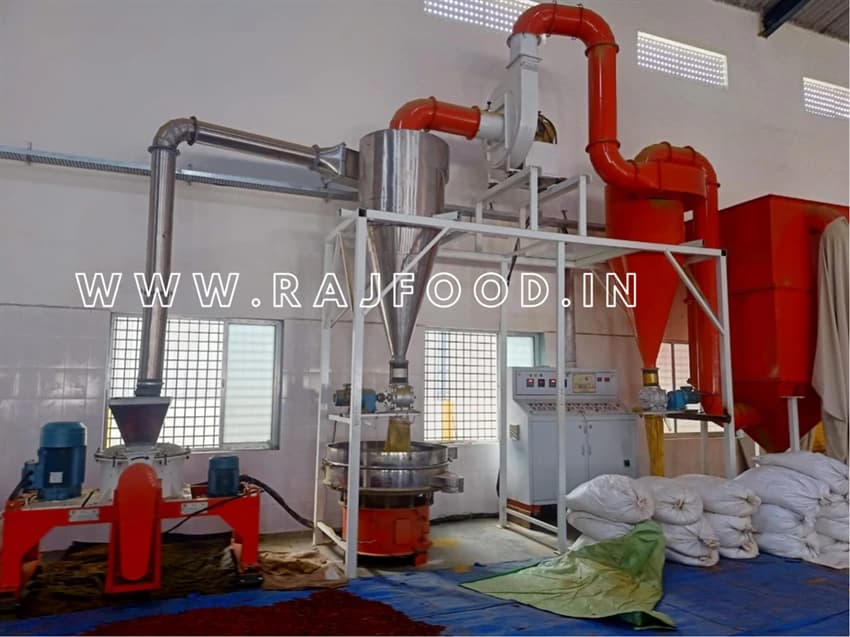 Automatic Chilli Grinding Machine, 180-250 kg Per Hour