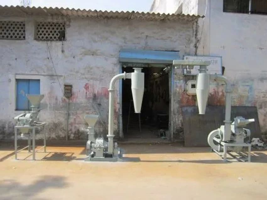 Spice Grinding Machine