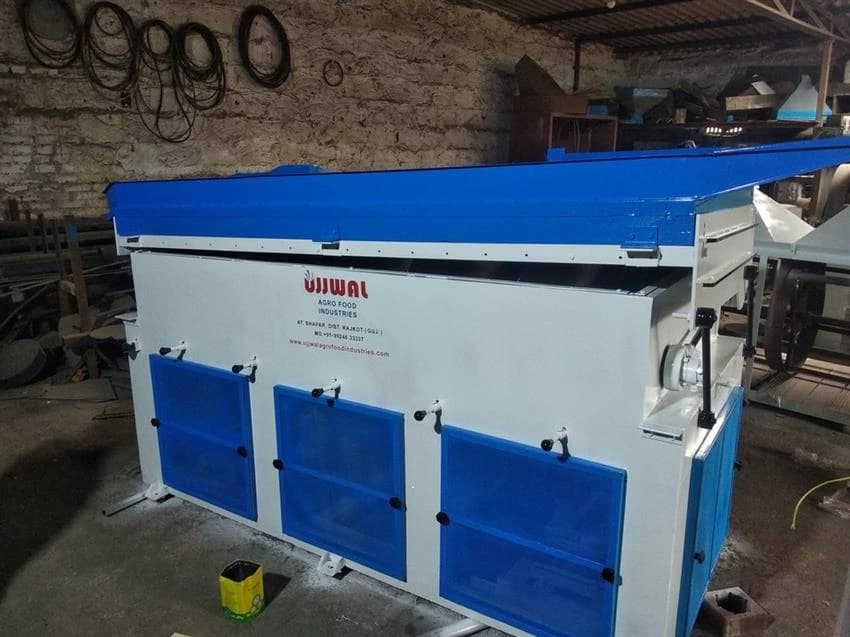 Powder Coated 5 Fan Gravity Separator Machine, For Grading Seed Particles, Model Number: UJA06