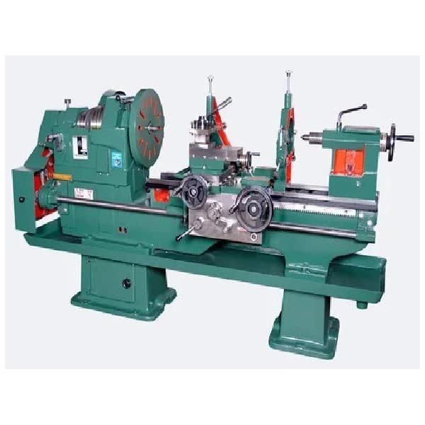 Turner Lathe Machine
