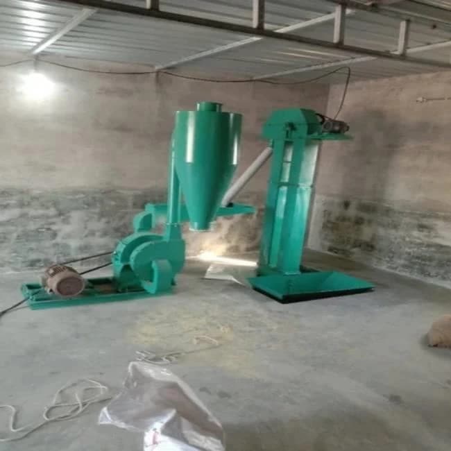 Turmeric And Pulses Grinding Machine