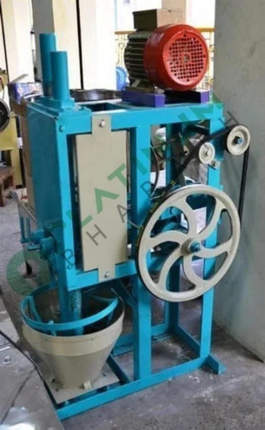 2 HP Mirchi Kandap Machine, 10-20 kg/hr