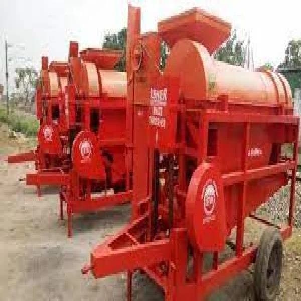 35HP+ Tractor Makka Thresher, For Agriculture, 500-100 kg/Hour
