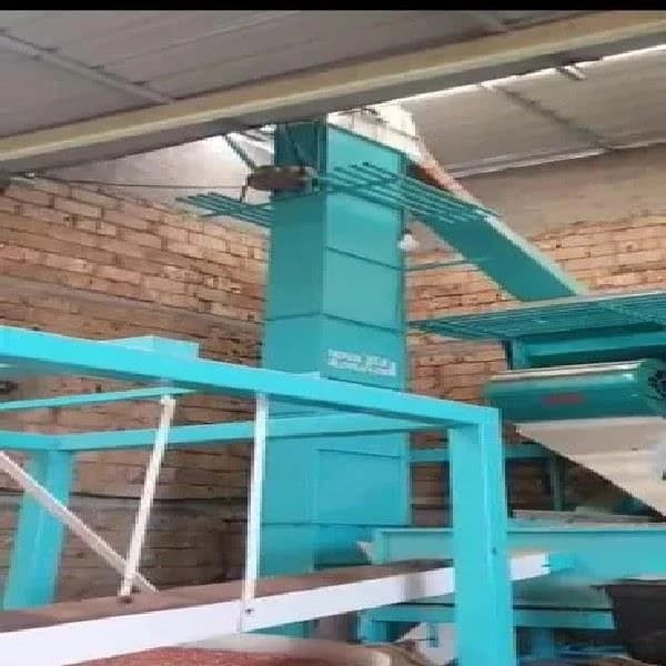 Fully Automatic Groundnut Plant