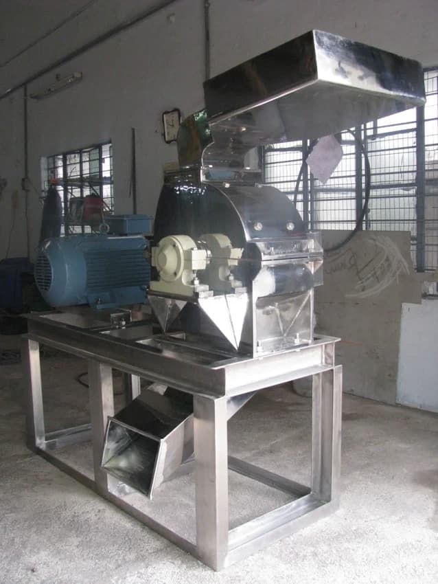 Salt Grinding Machine For Commercial Purpose Only.