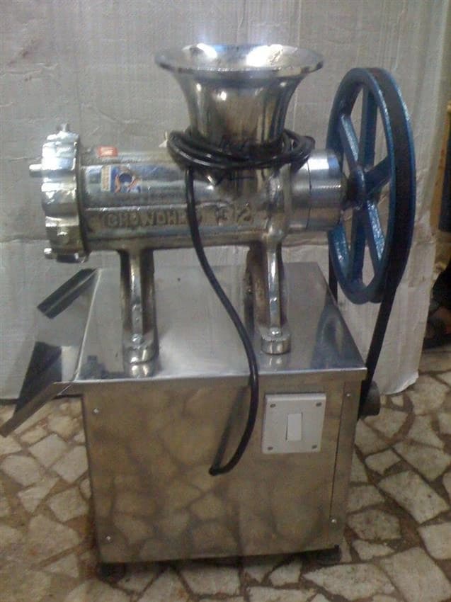 Meat Mincer, 32 No, 50 kg per hr
