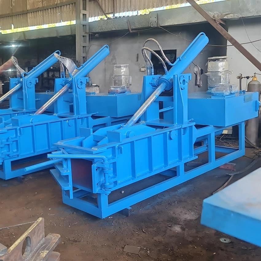 Hydraulic Baling Machine