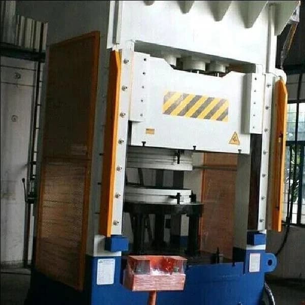 Blank holder Deep drawing press machine