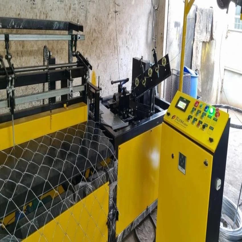 Semi Automatic Chain Link Fencing Machine, Production Capacity: 100 kg/hr